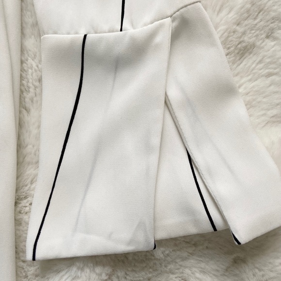 Pin stripe dress - Picture 3 of 7